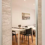 Free Parking Chic - Balcony, Ac, Wi-fi 아파트 로마