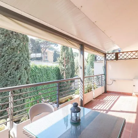 Free Parking Chic - Balcony, Ac, Wi-fi * روما